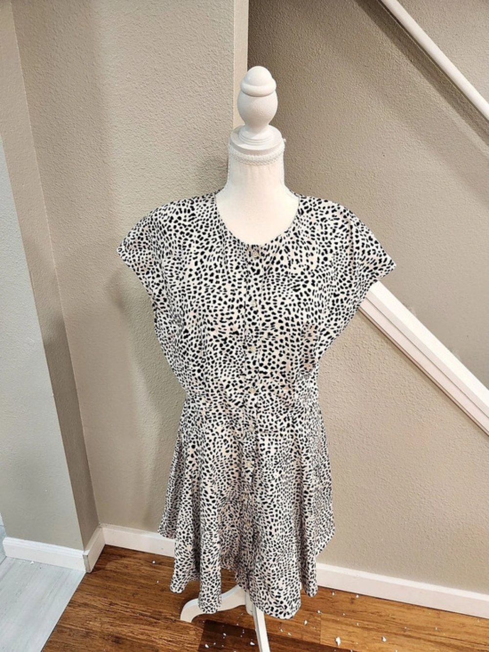 H&Medium Leopard Print Button-Front Dress Mini Dress Pink & Black Medium